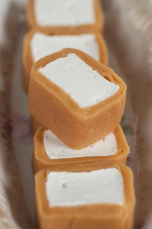 Caramel Wrapped Vanilla Marshmallows (1 dzn) - EpicEdibles