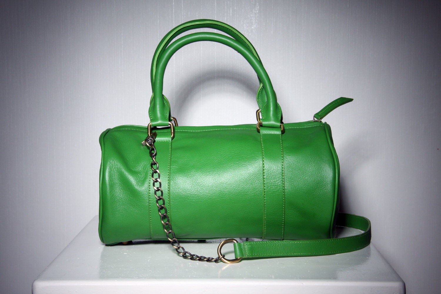 KELLY - Duffel Leater Bag in Kelly Green