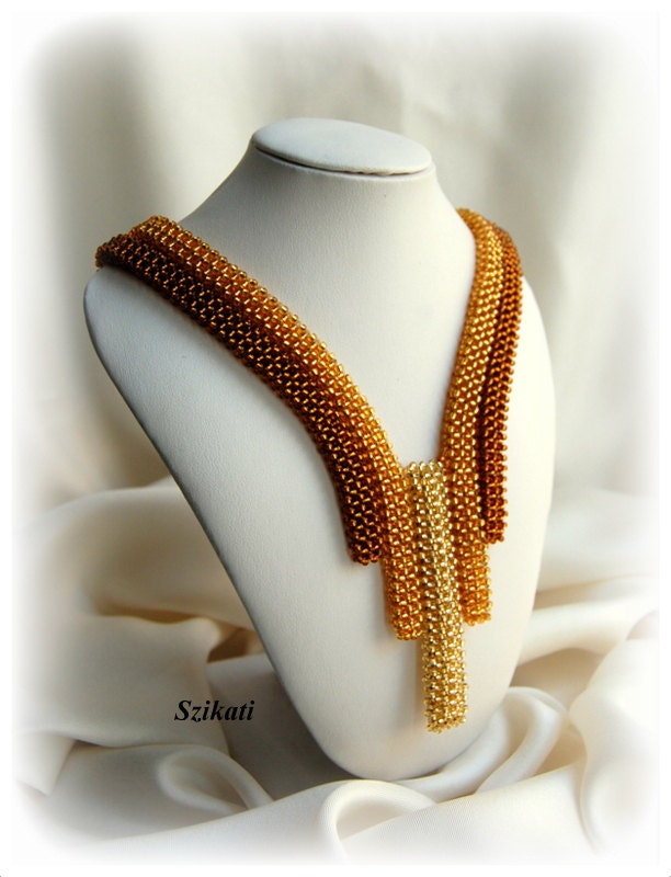 Beaded gold honey brown necklace, seed bead jewelry, OOAK jewelry, fall color, autumn fashion