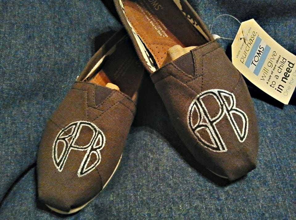 Women's monogrammed TOMS
