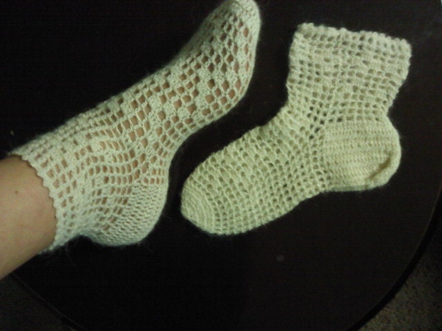 Lacy socks in crochet pattern