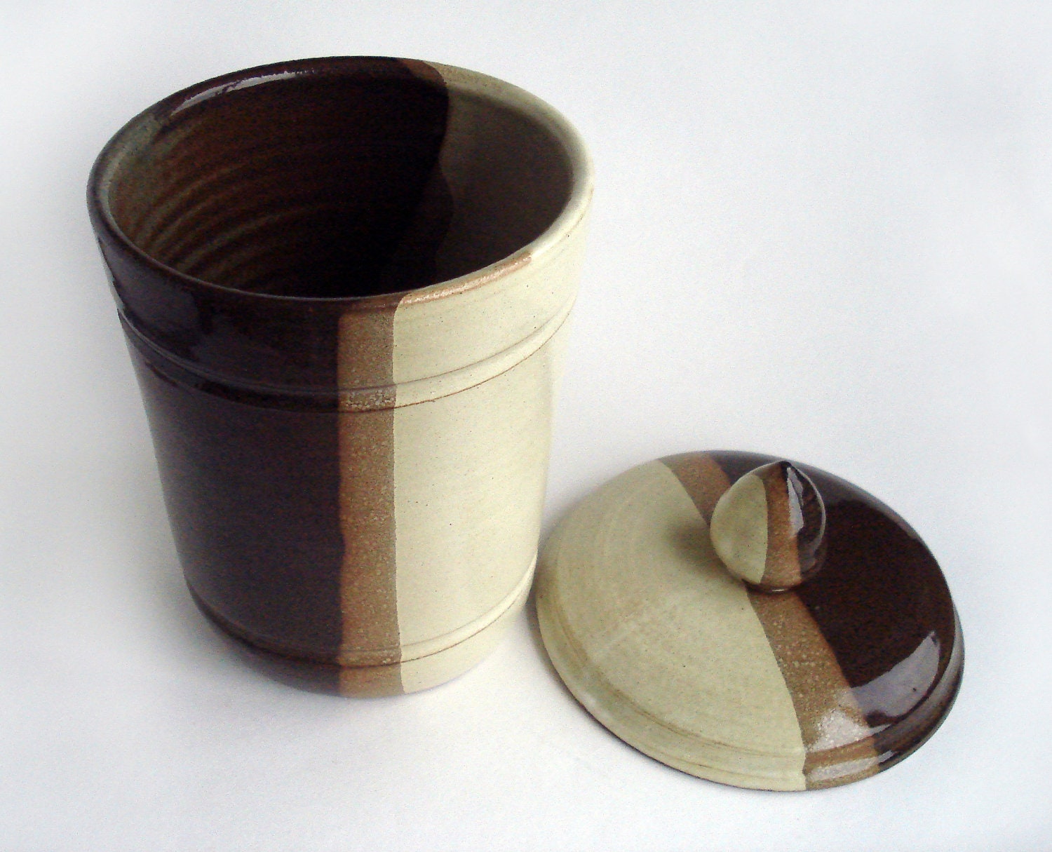 Pottery cookie jar in yellow and brown: Ceramic kitchen crock