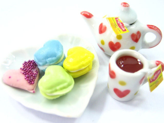Doll House Miniature Food Love Set Heart Macaroon On Heart Plate Tea Set - 6780