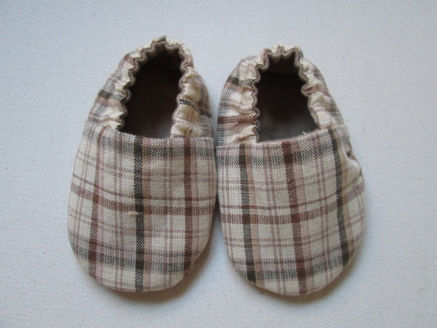 Handmade Cotton Reversible Baby Booties in Tan and Khaki Plaid with Khaki Flannel Lining -- Size Newborn