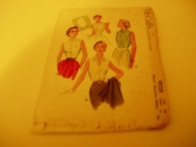 1952 MCCall Sleeveless Blouse Sewing Pattern  50s Size 16  9028