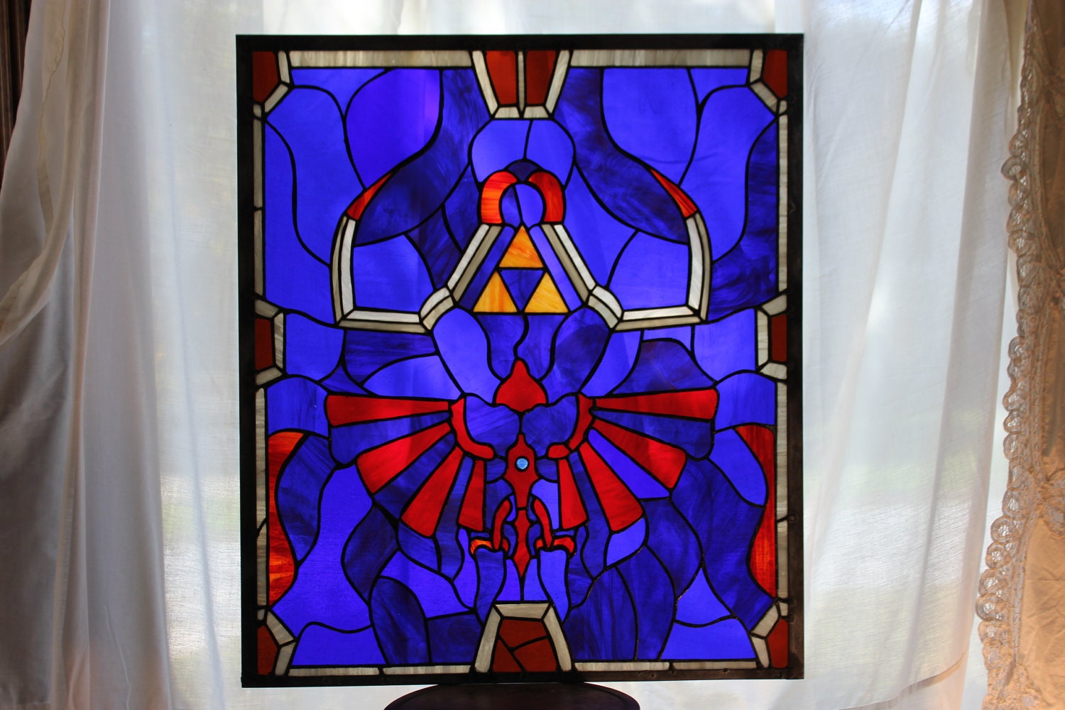 Legend of Zelda - Link's Hylian Shield in Real Stained Glass