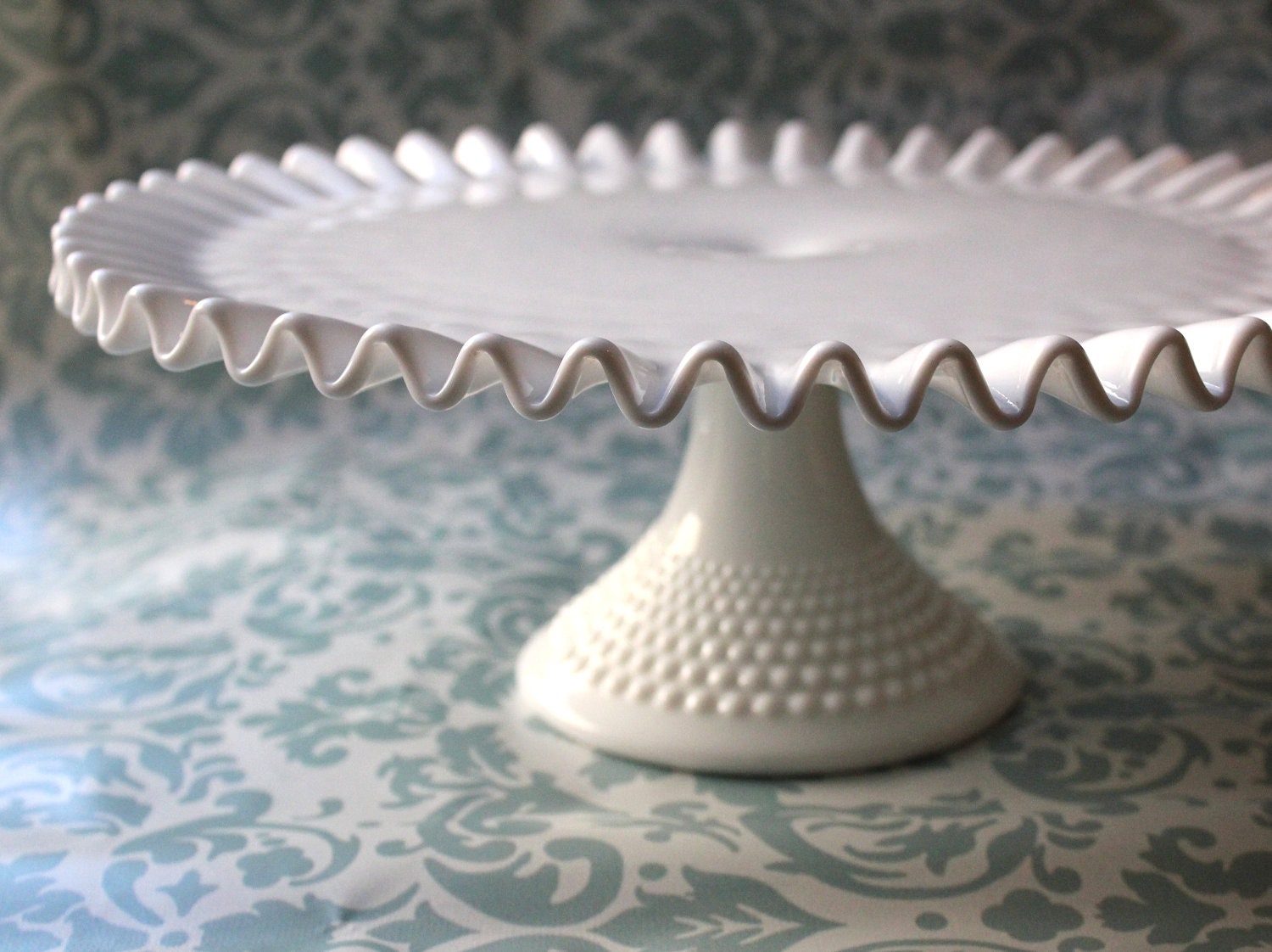 Milk Glass Cake Stand / Fenton Hobnail Cake Stand / Vintage Wedding Cake Pedestal / White Cake Plate Ruffle Cake Stand / MilkGlass Cakestand