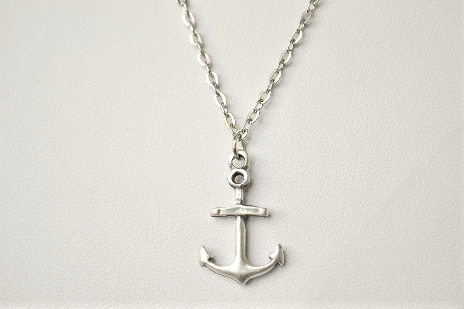 Anchor necklace - silver necklace with a silver anchore pendant. Everyday jewelry, gift for her, silver chain, nautical jewelry, sailor