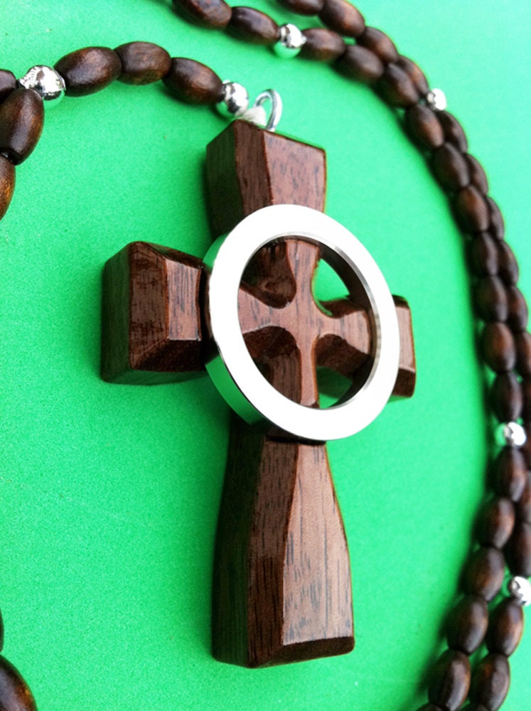 Boondock Celtic Brothers Saints Cross Rosary Necklace Uniquely engraved "VERITAS AEQUITAS"