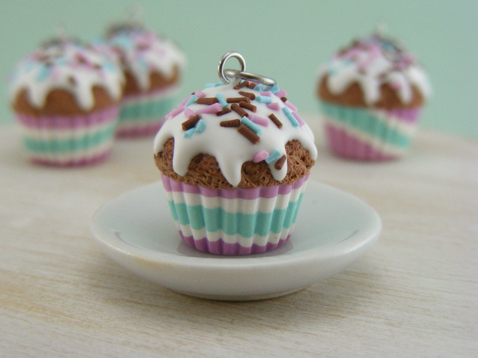 Chocolate Cupcake Charm - The New Cupcakes Collection