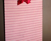 Magnet Memo Board (20x20) in Pink Diamond Fabric