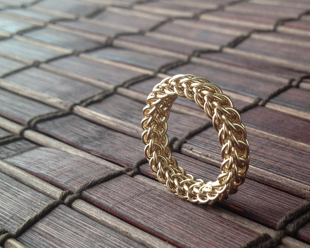 CLEARANCE: Gold Ring (Size 7) - Persianique Gold-Filled Flexible Chainmaille Ring