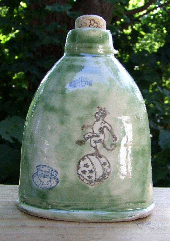 balancing monkey flask