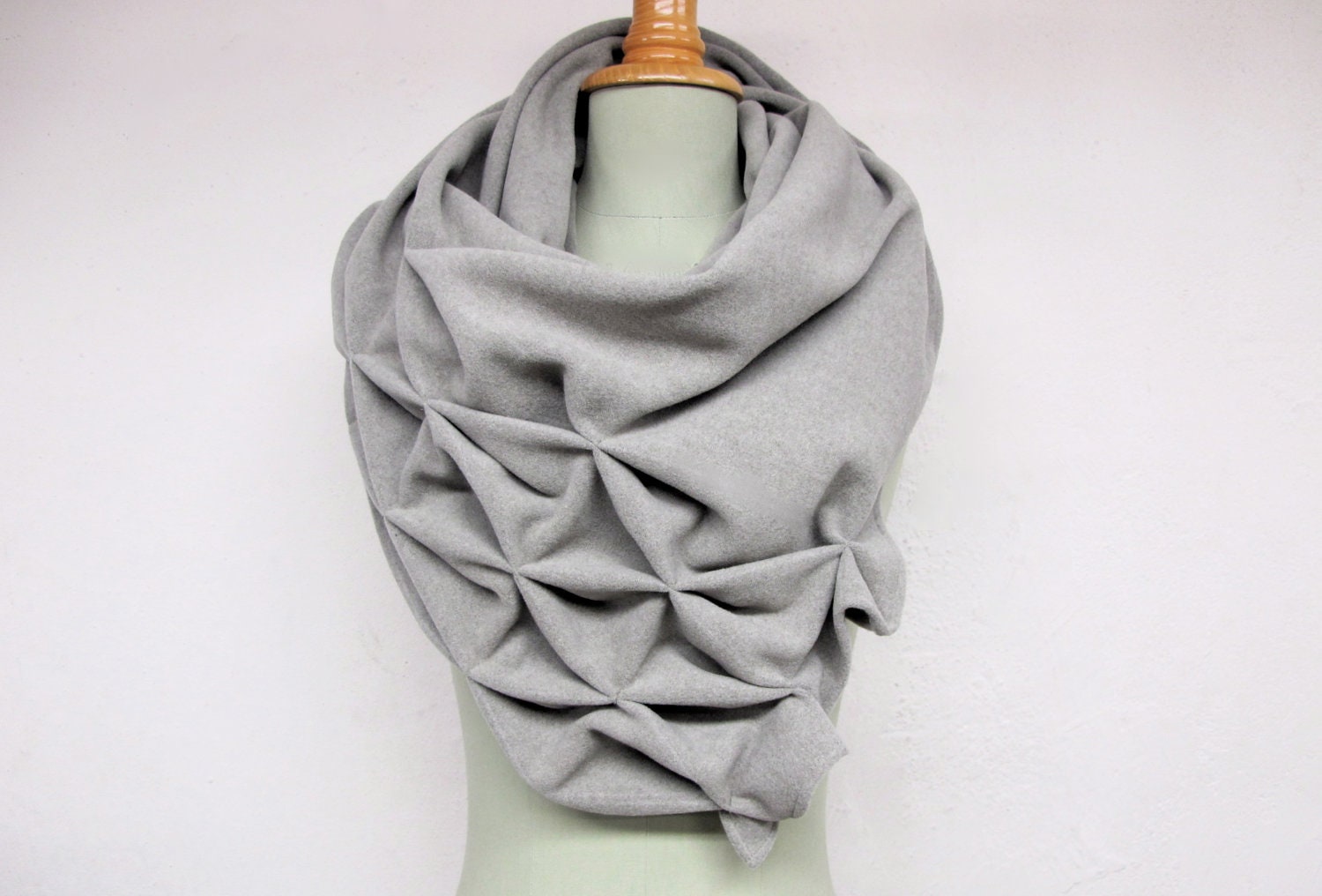 geometric wool shawl - superwarm sculptural wrap - triangular 100% wool scarf, light grey