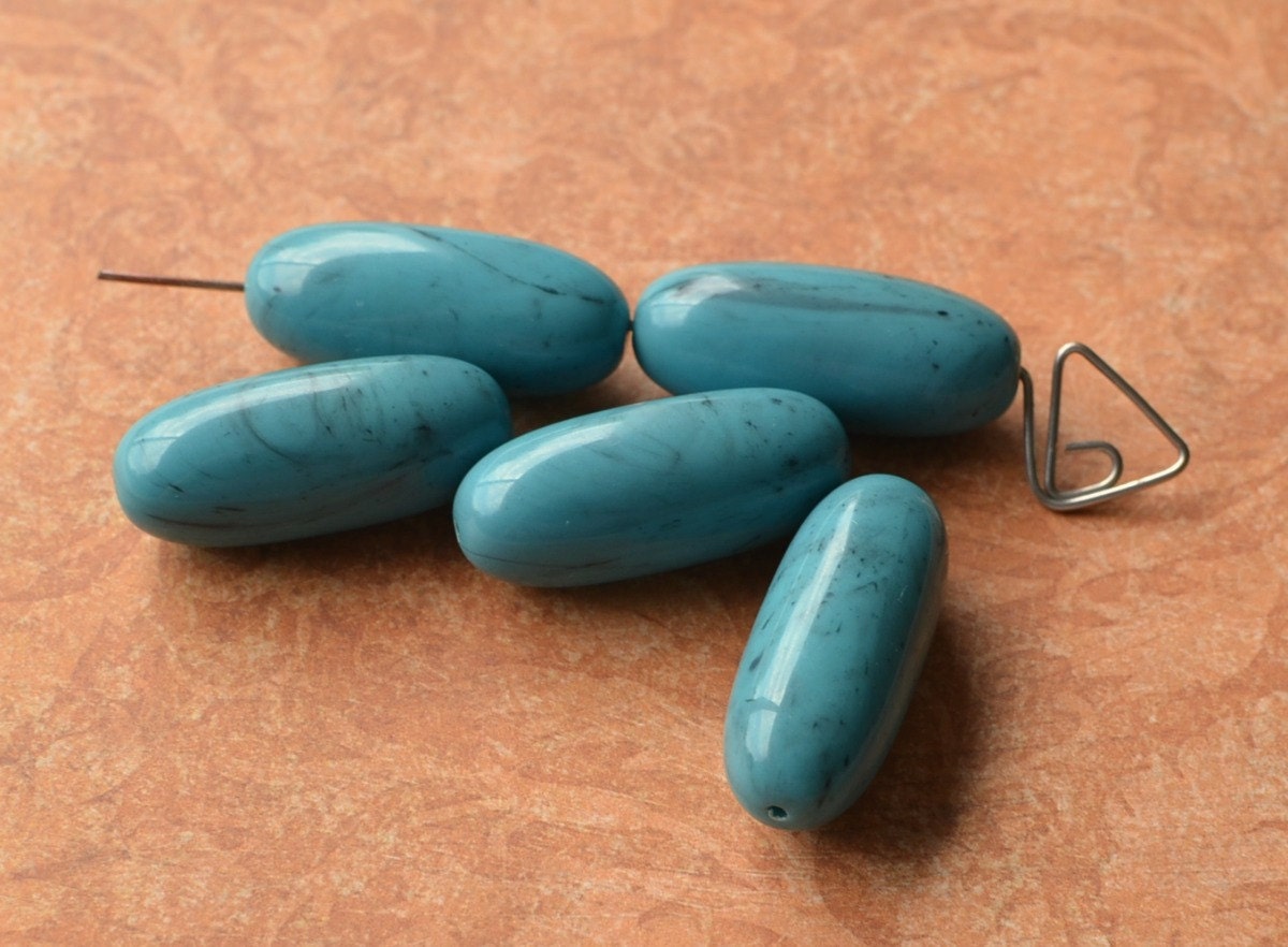 5 Bold Vintage Lucite Beads Turquoise Aqua Oval Focals 28 x 12 mm