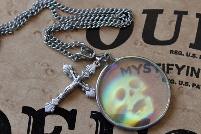 Unisex Hologram Skull and Crucifix Necklace