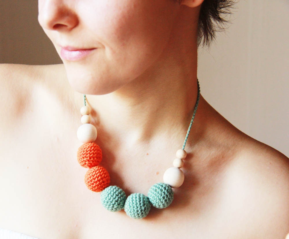 Apple and orange - nursing necklace breastfeeding teething statement jewelry woodland jewelry - rusteam ohtteam - moss apple green orange