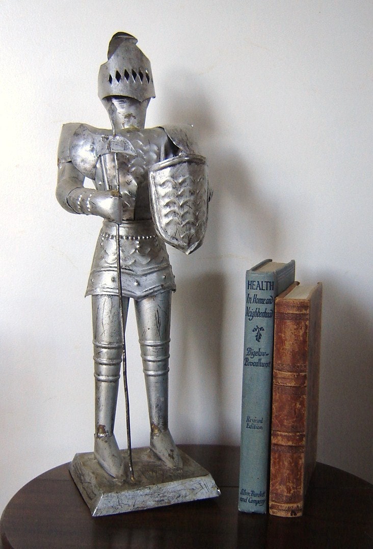 metal knight figurines