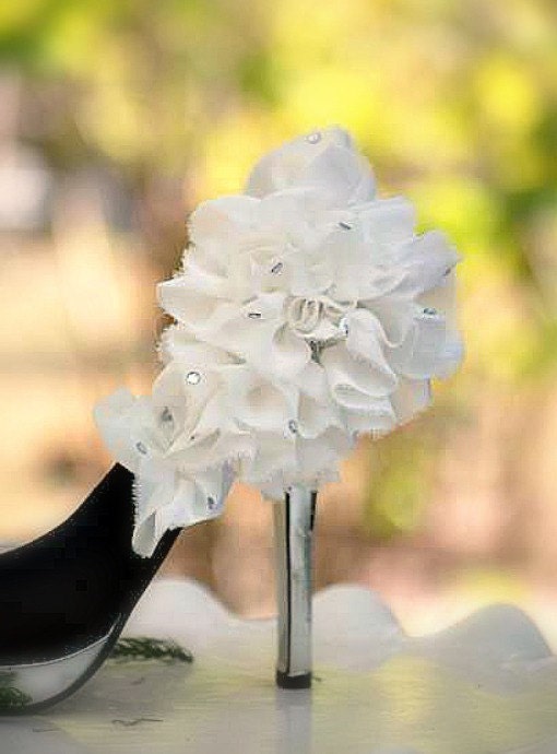 Shoe Clip Off White / Ivory / Black Ruffle Flowers & Rhinestone Gems. Bride Bridal Bridesmaid Party, Elegant Spring Fashion Couture Trendy