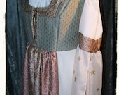 Gypsy Merchant Fortune Teller Medieval Renaissance Gown Bust 52"