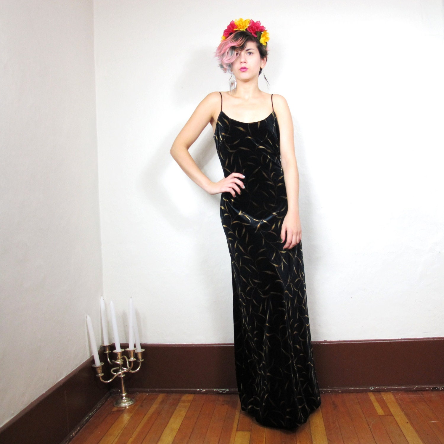 S A L E 90s Black Velvet Backless Vine Print Gown (Xs/S)