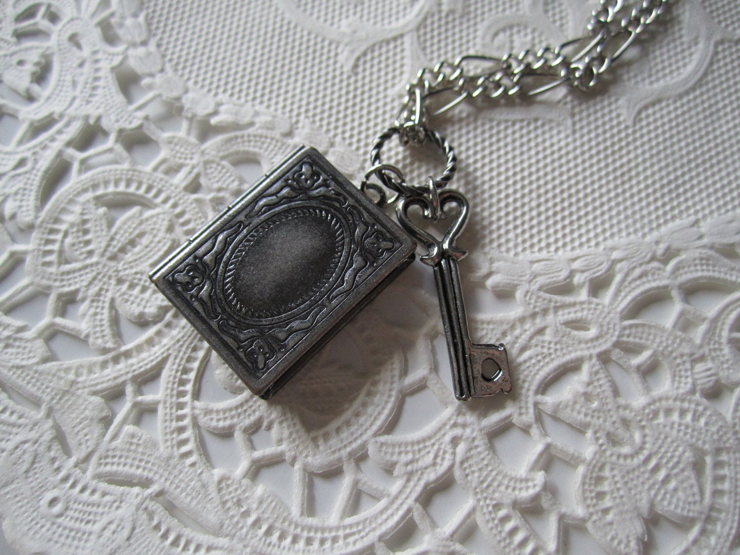 Book Locket Necklace Diary Skeleton Key Necklace Silver Book Necklace Antique Silver Shabby Chic Book Necklace Modern Vintage Jewelry