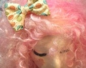 Cream and Lollipops Mini Stuffed Nellie Bow