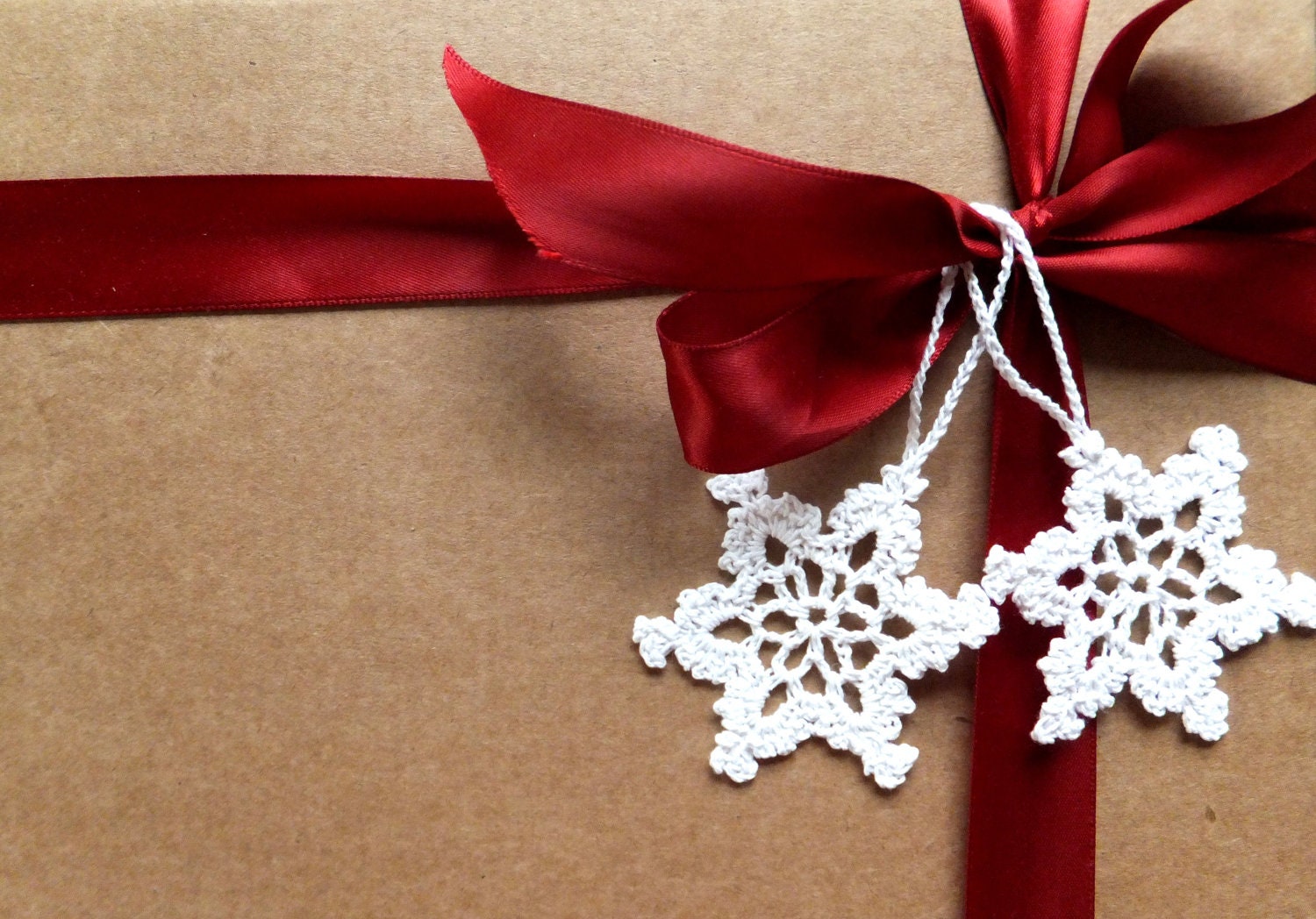 Crocheted snowflakes ornaments, handmade Christmas tree decorations, white embellishments with hanging loop /set of 6/ - eljuks