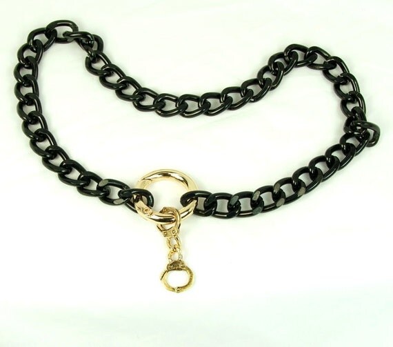 Bdsm handcuff necklace