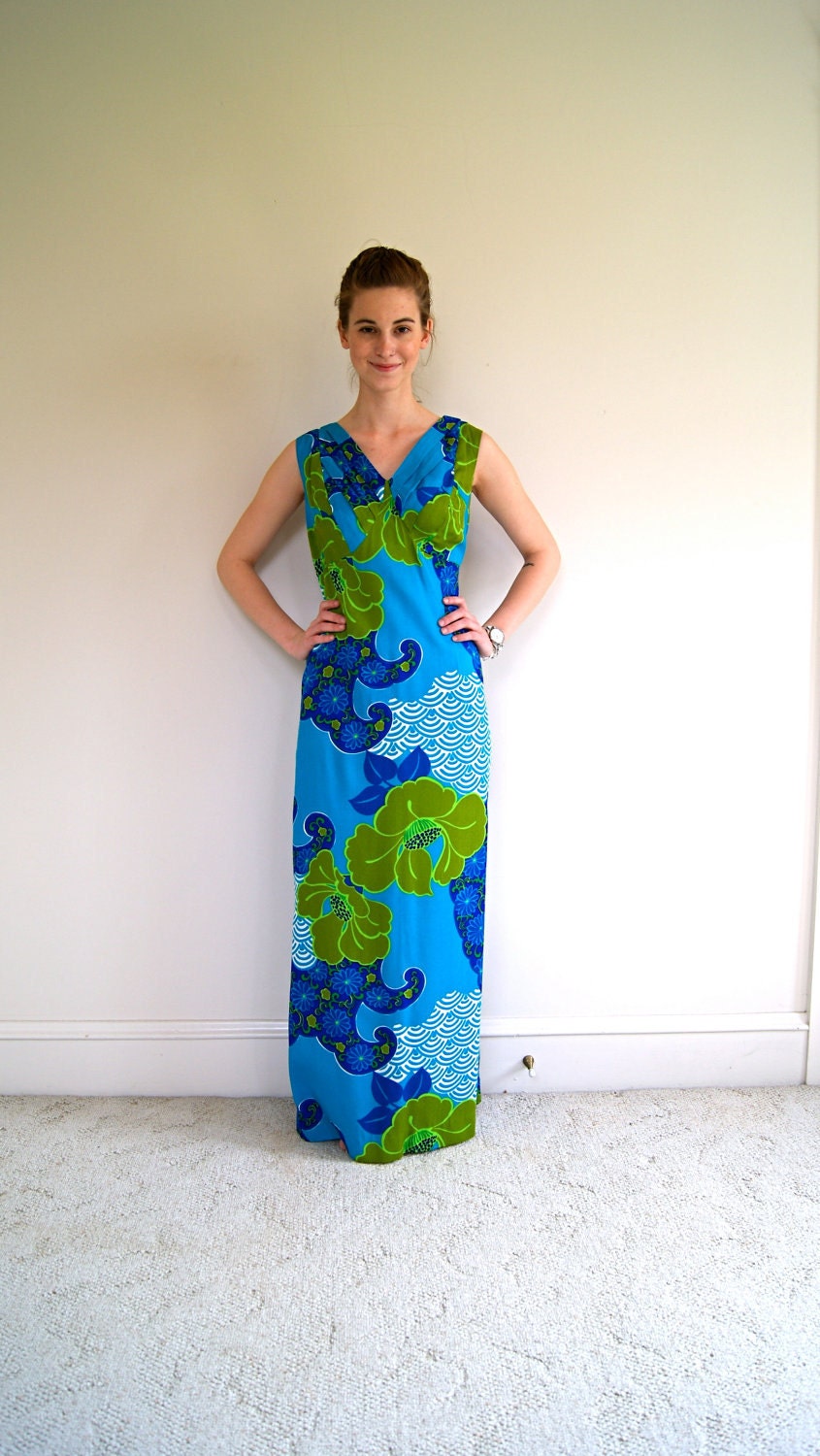 Vintage Hawaiian Maxi Dress. 1970s / 70s Lanai Dress. Large.
