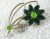 Vintage Daisy Flower Brooch / Pin, Emerald Green Navette Rhinestones, Lime Crystals, Silver Tone, 1950s 1960s Mad Men Floral Jewelry