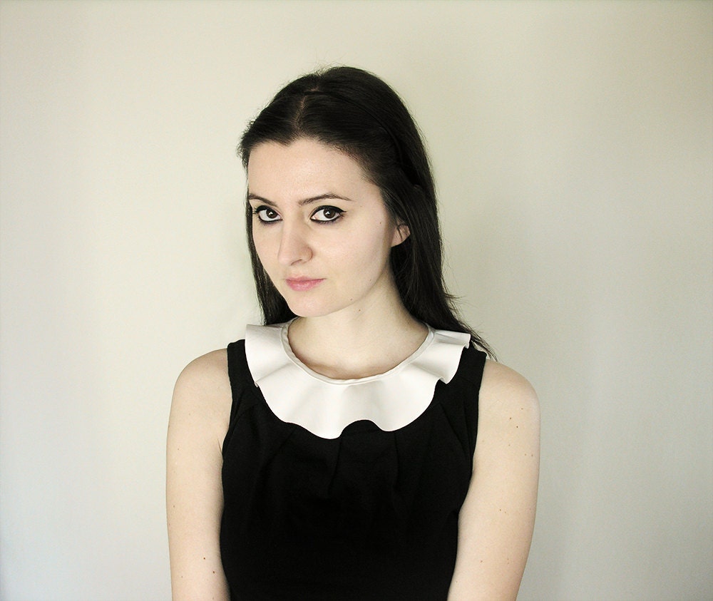 Collar vegan leather white, detachable, ruff, retro style, elegant