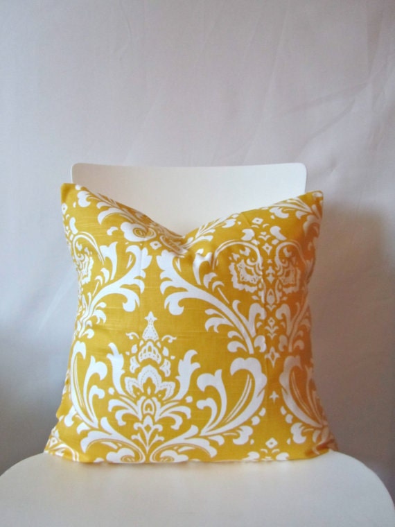 16 inch throw pillow cover, Damask print, yellow and white. Victorian regency Abstract pattern, modern print. For indoor use.