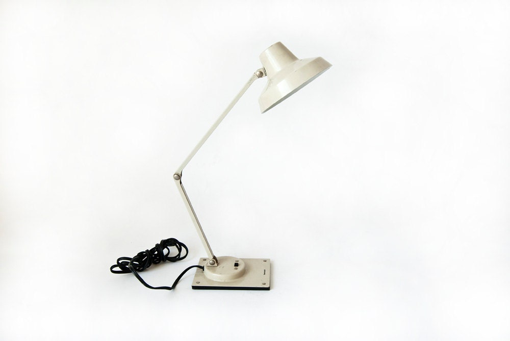 Articulated Desk Lamp