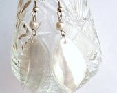 White upcycled earrings made of recycled plastic bottle with pearls eco friendly clear bridal wedding