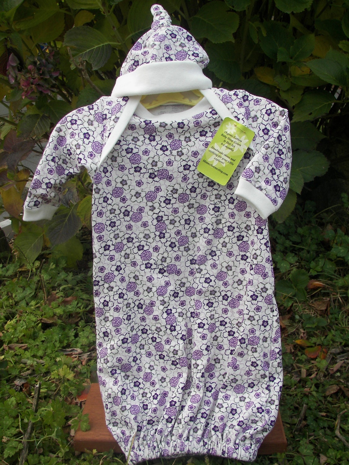 ORGANIC Cotton Baby GOWN and Knotted HAT Set--Sleep Sack--0-6 month--Purple Flower