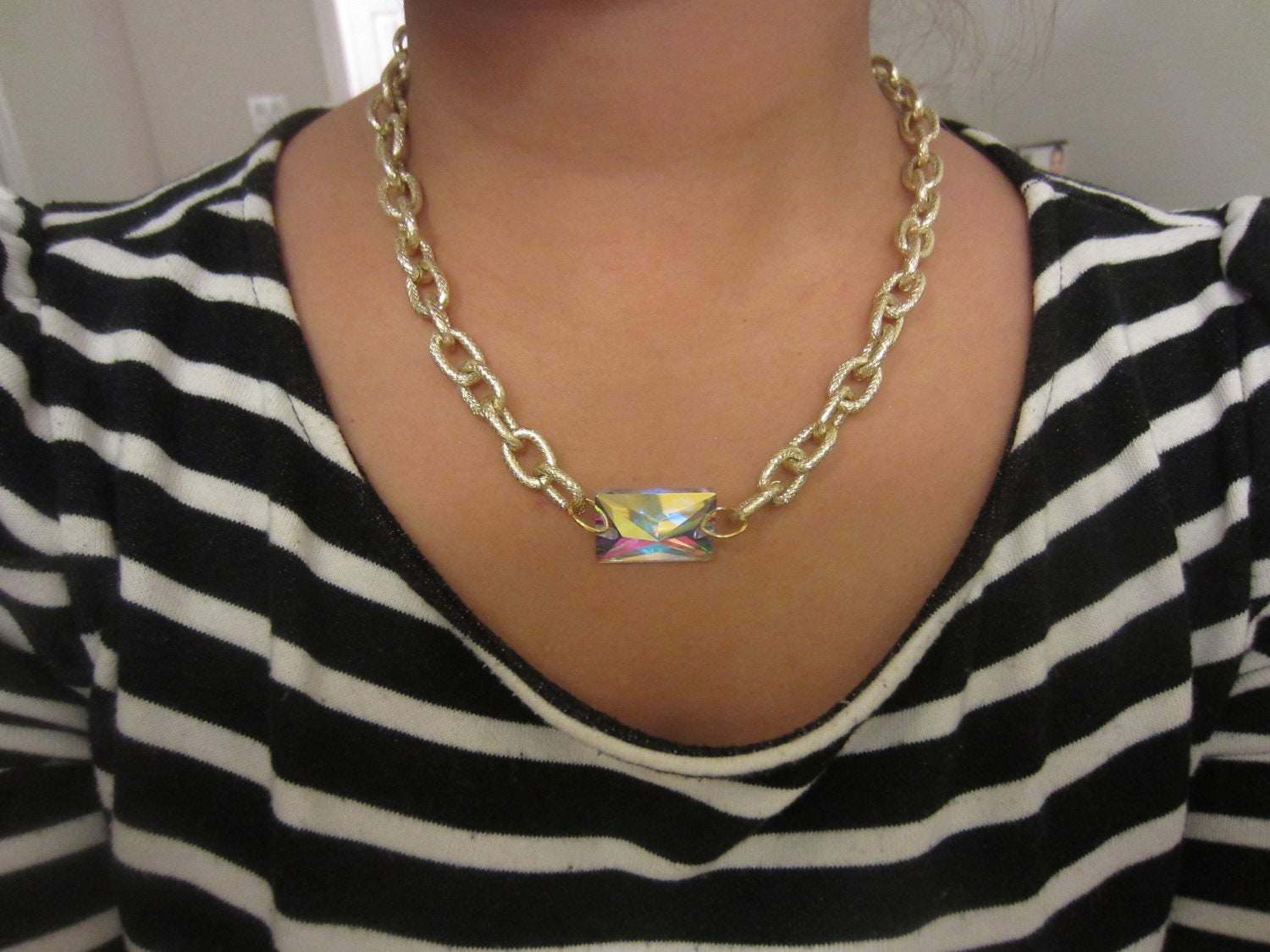 Small Textured Gold Chain with Aurora Borealis Crystal Stone Necklace