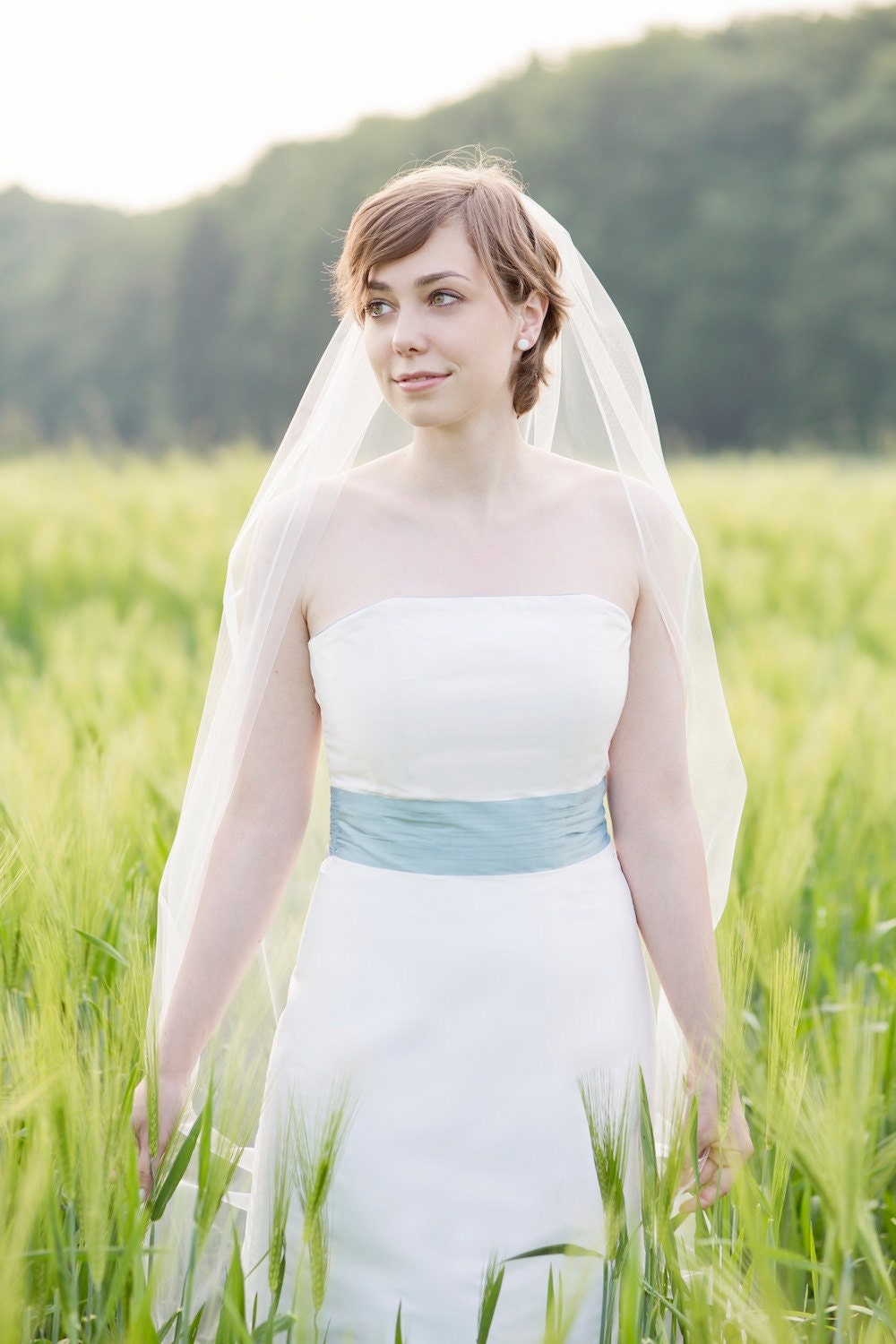 Long, plain veil with ivory satin ribbon, 2x2 meters, 100% polyester, made by noni- mode