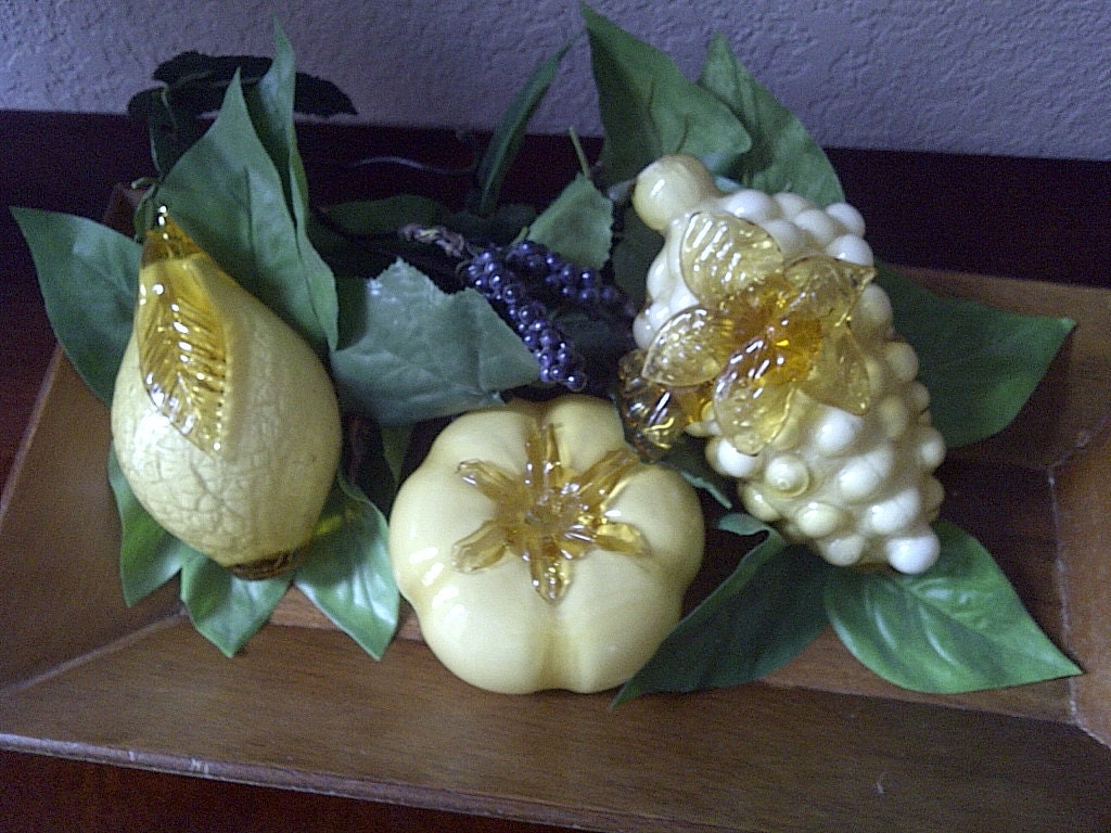 Yellow Glass Fruit and Vegetable Set of 3