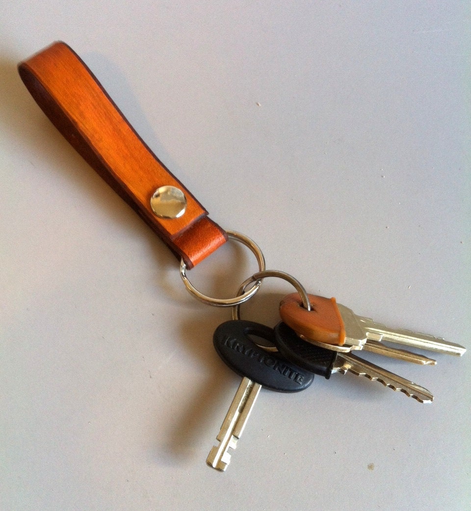 Personalized Leather Keychain: Custom Short Lanyard