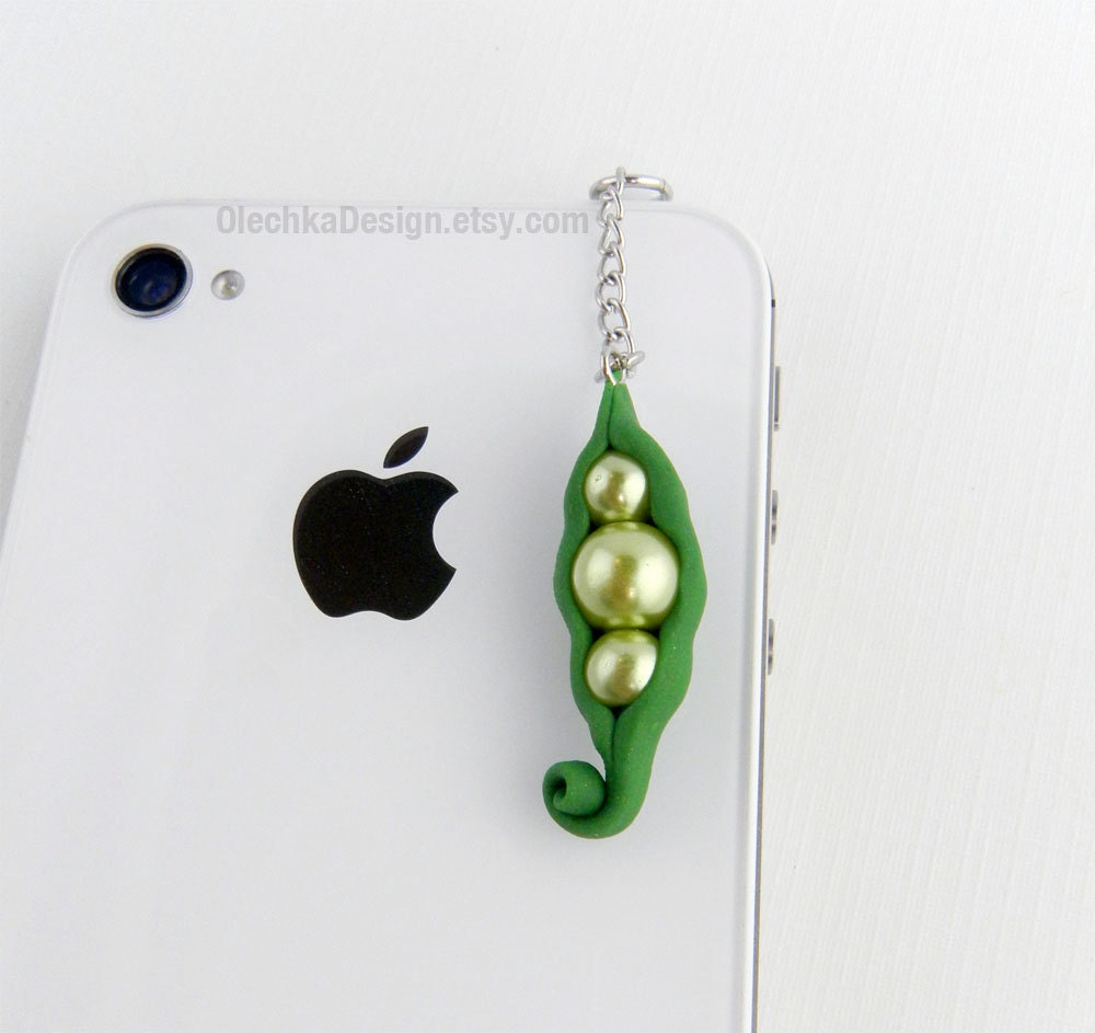 iPhone Dust Plug, Peas in Pod iPhone Pluggy, 3.5mm Cellphone Accessories, Polymer Clay, availbale with Charm Strap