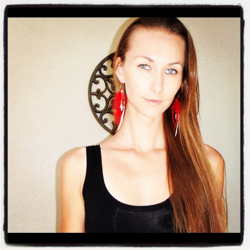 Red and white feather dangle earrings on gold plated tear drop hoop