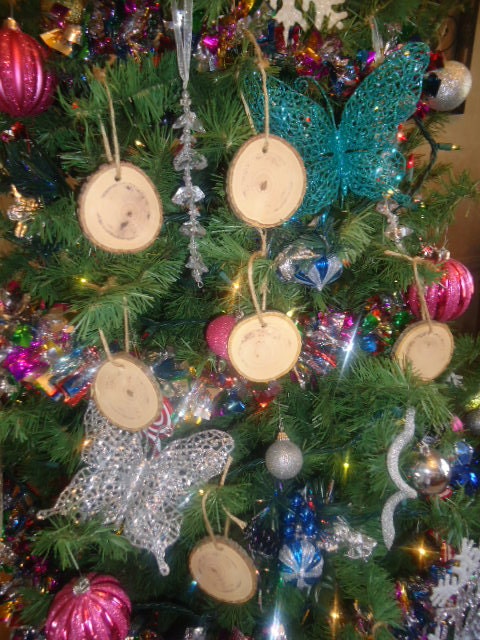 50 Wood Slice Ornaments for Christmas, rustic weddings, country decor, tree slice ornament