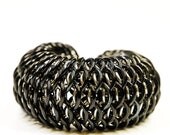 Chainmaille Dragonscale cuff, black and silver