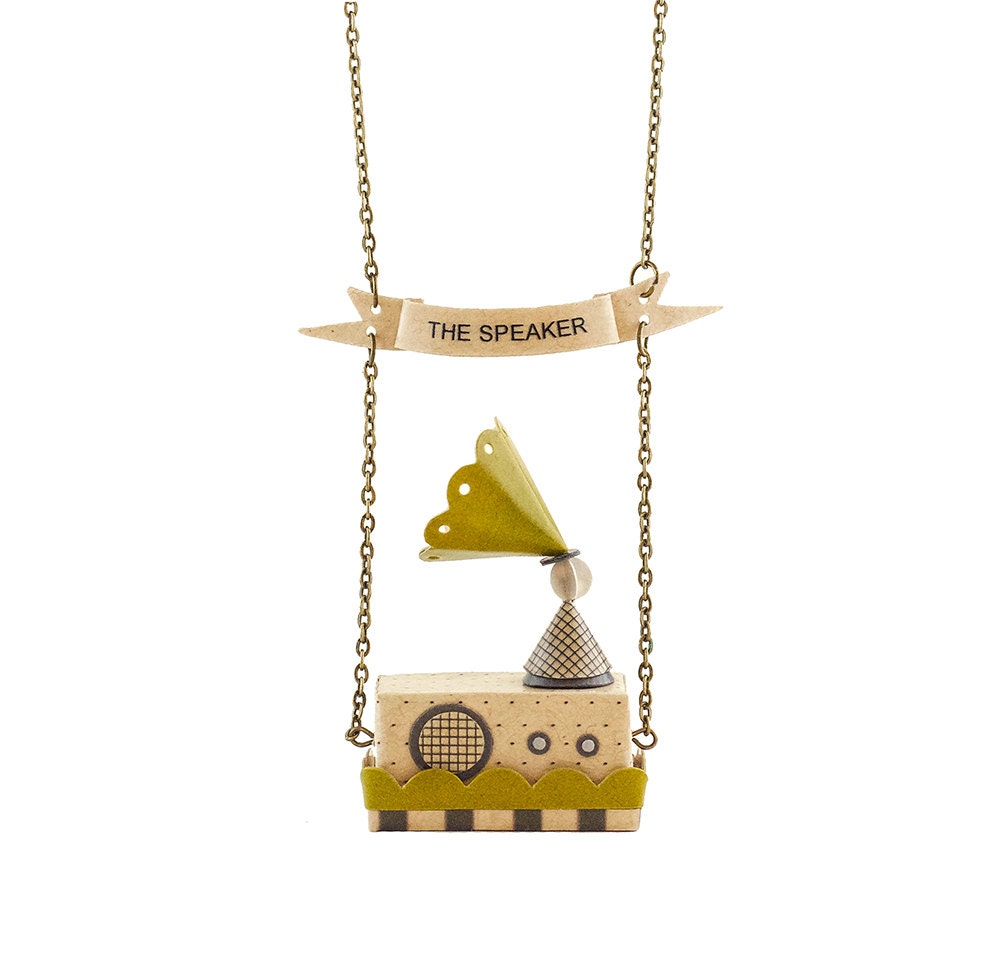 The Speaker Necklace / Vintage Style Speaker with Stereo