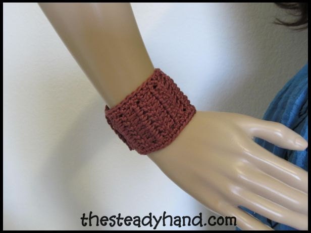 Red Wine Crochet Cuff, Bracelet J32