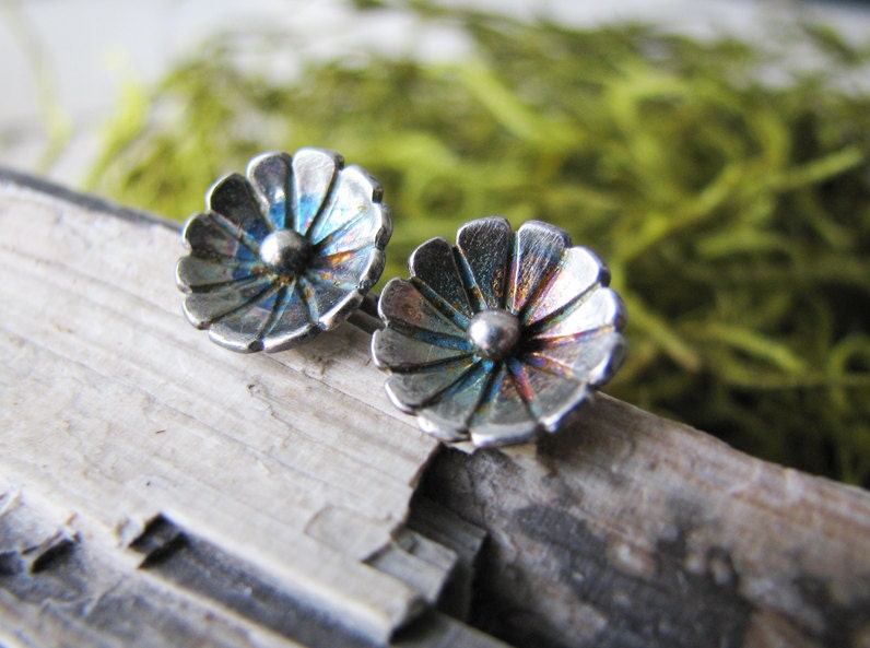 The Botanist- Floral Studs- Oxidized