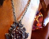 White Hart & Ivy Deer Pendant