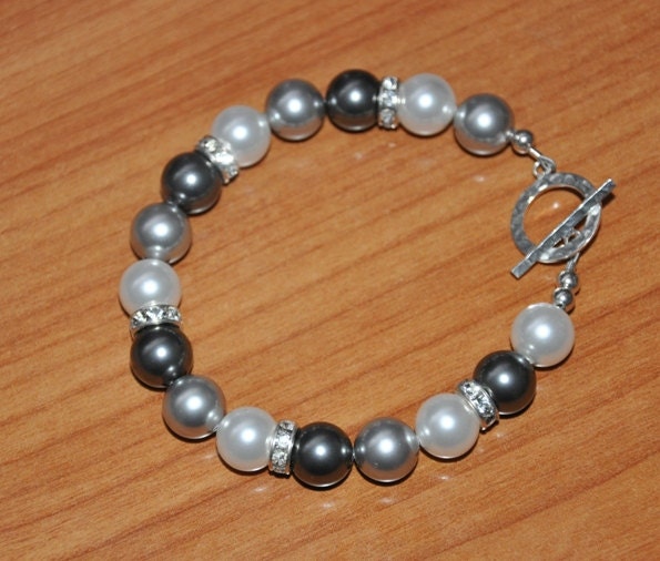 Swarovski pearls beaded bracelet - Swarovski pearls and crystals, sterling silver toggle clasp