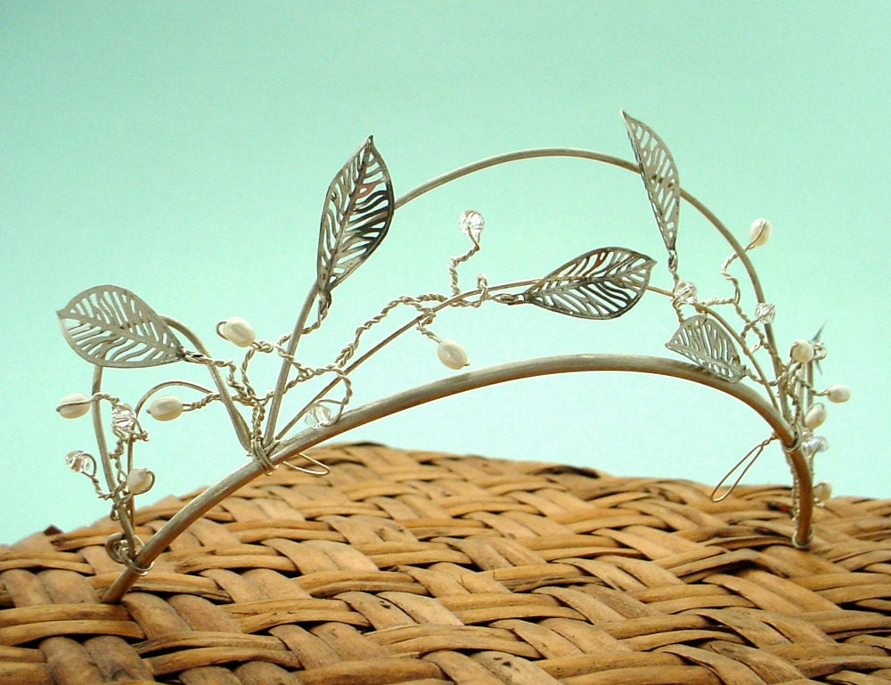 Leaf & Pearl Silver Tiara - Customize Your Colors - merrittgade
